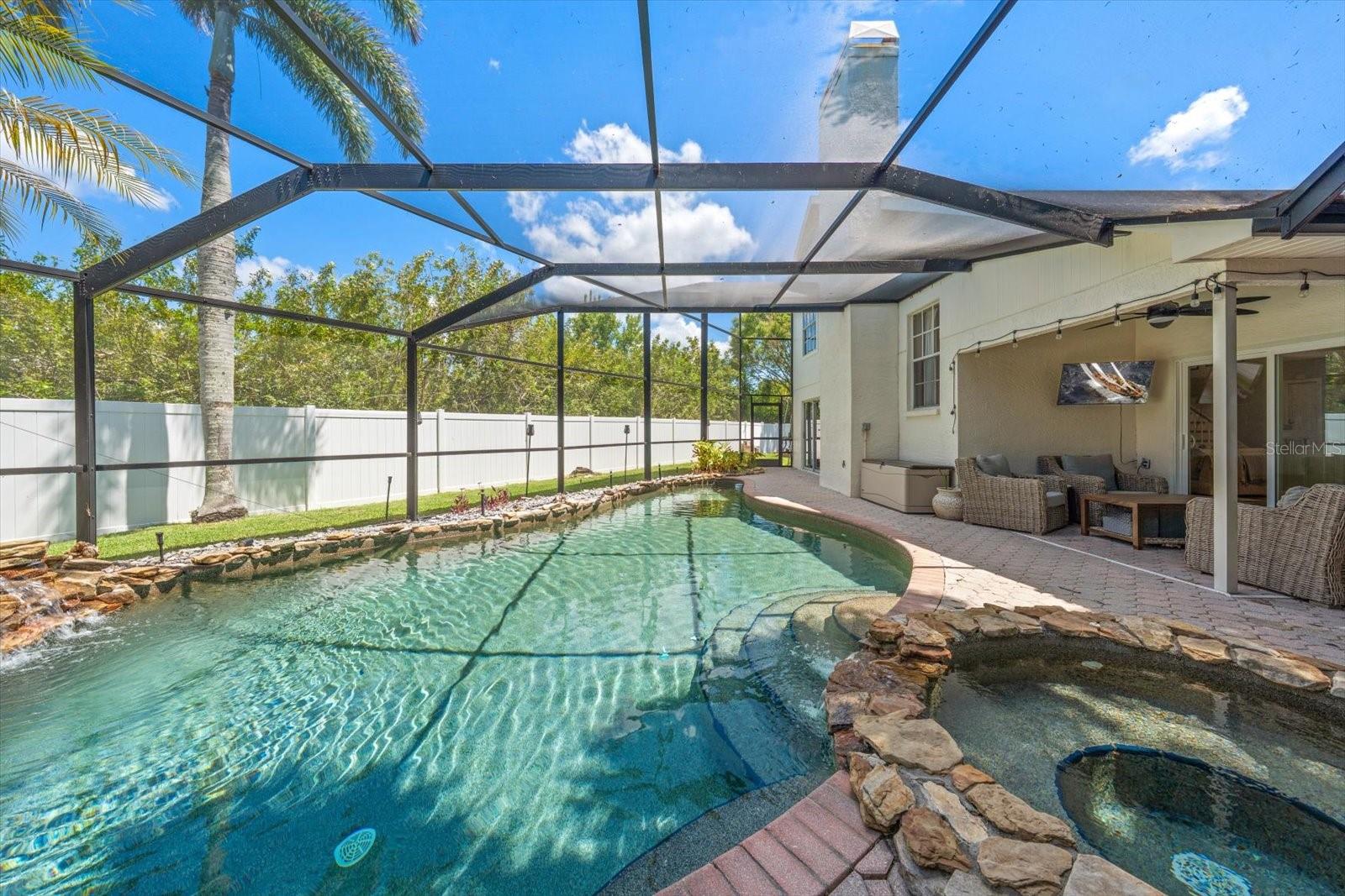 BAYS END - Residential