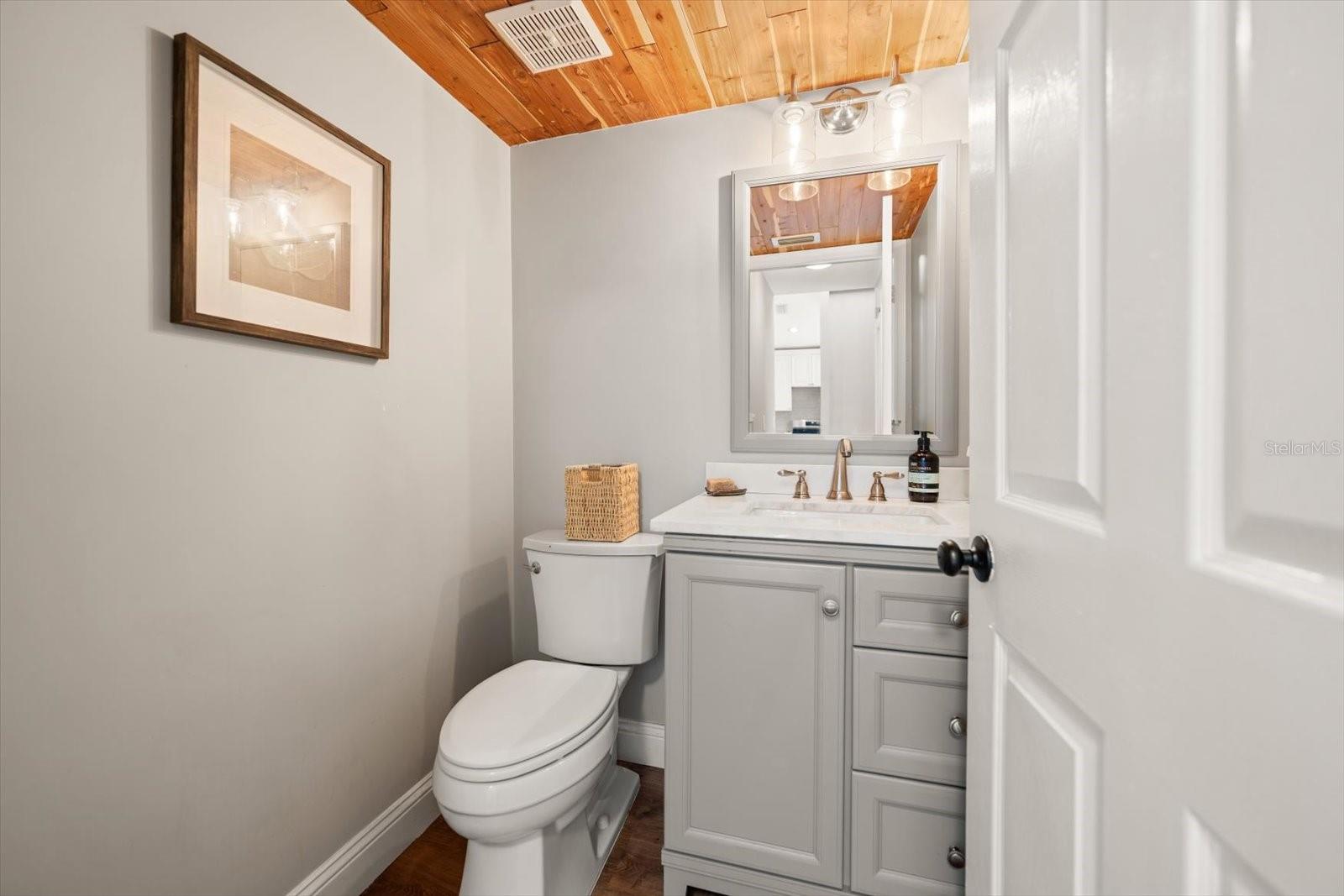 BAYS END - Residential