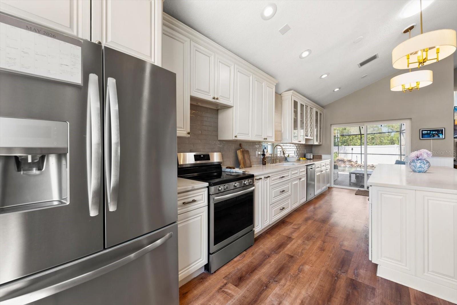 BAYS END - Residential