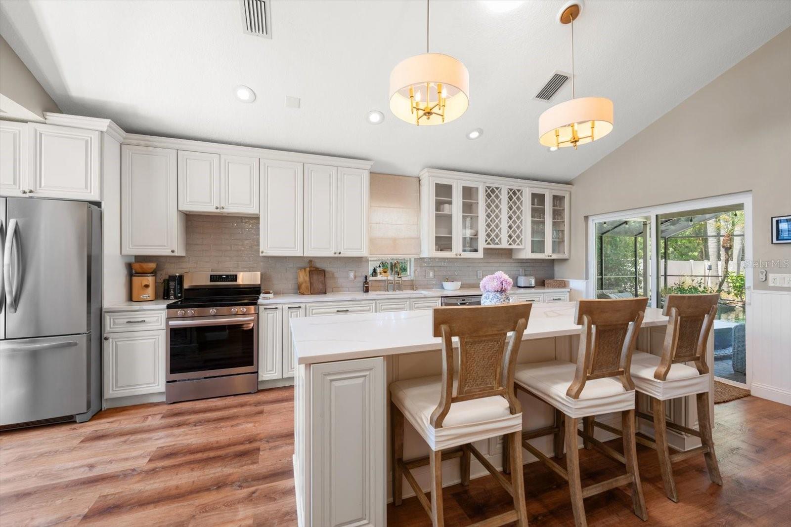 BAYS END - Residential