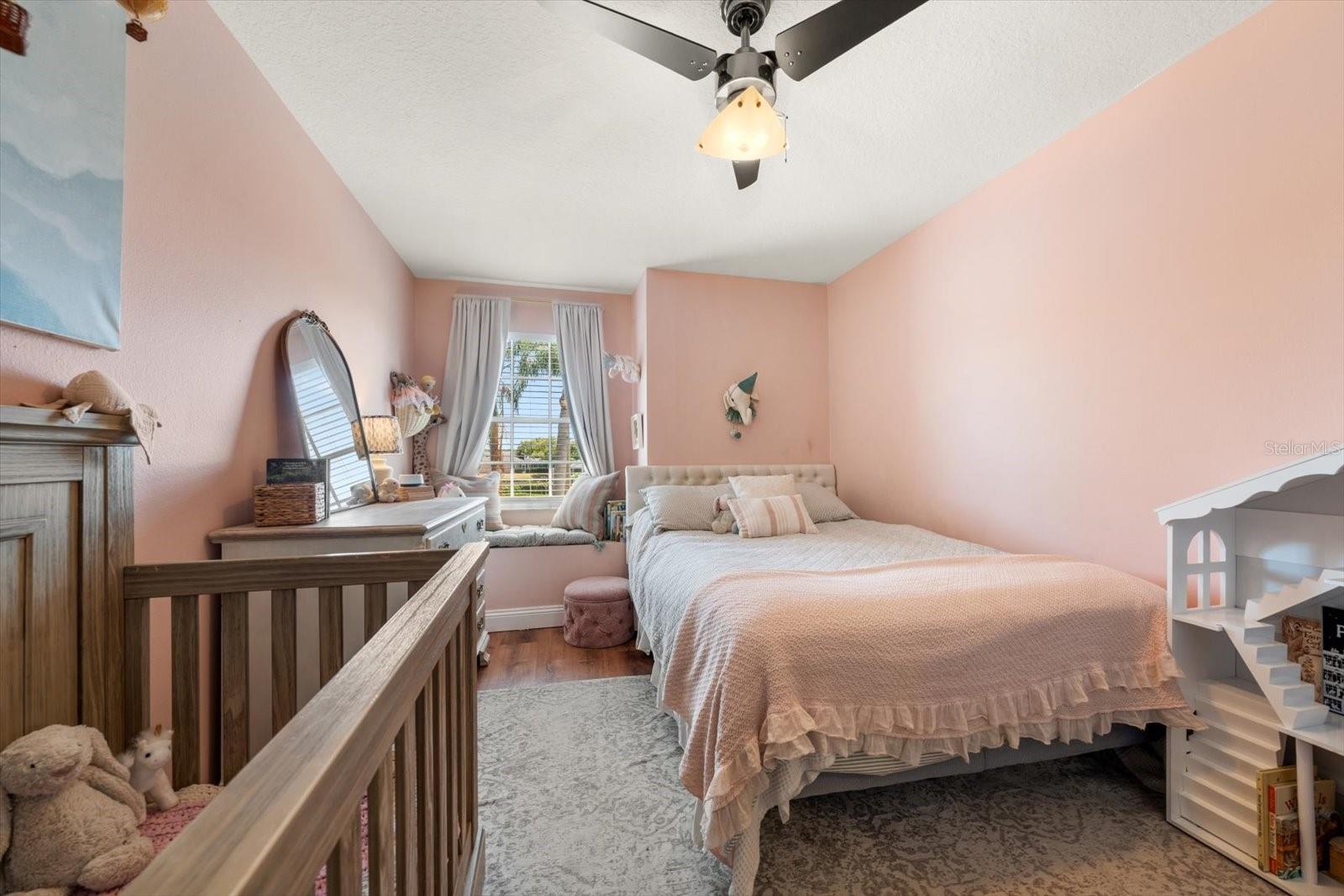 BAYS END - Residential