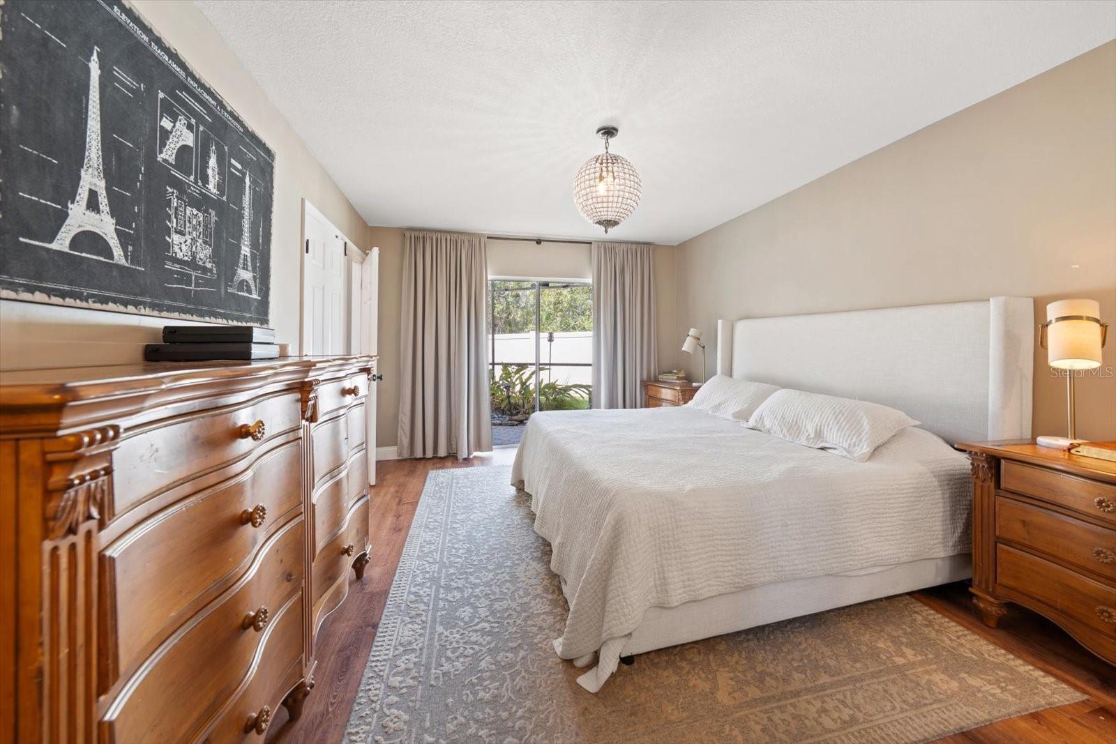 BAYS END - Residential