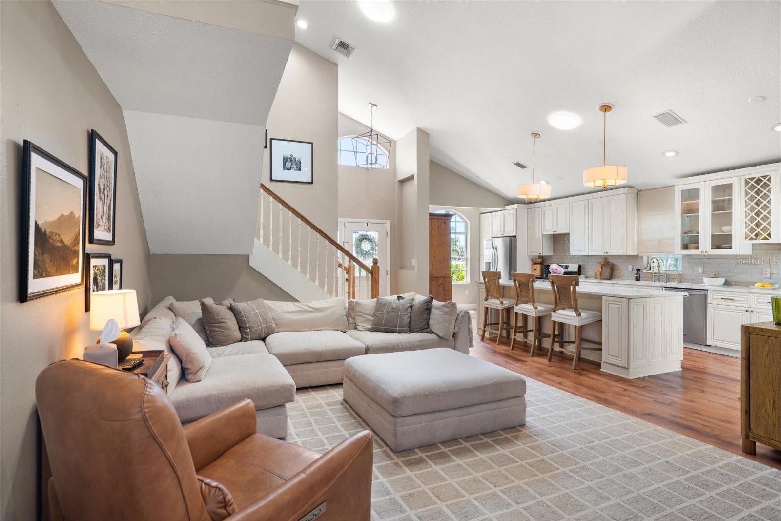 BAYS END - Residential