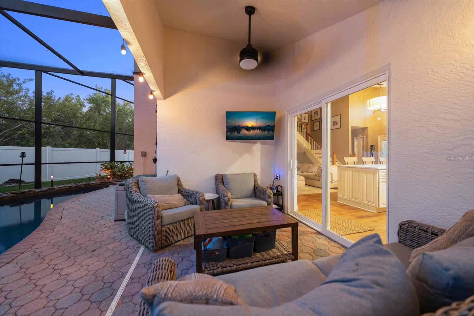BAYS END - Residential