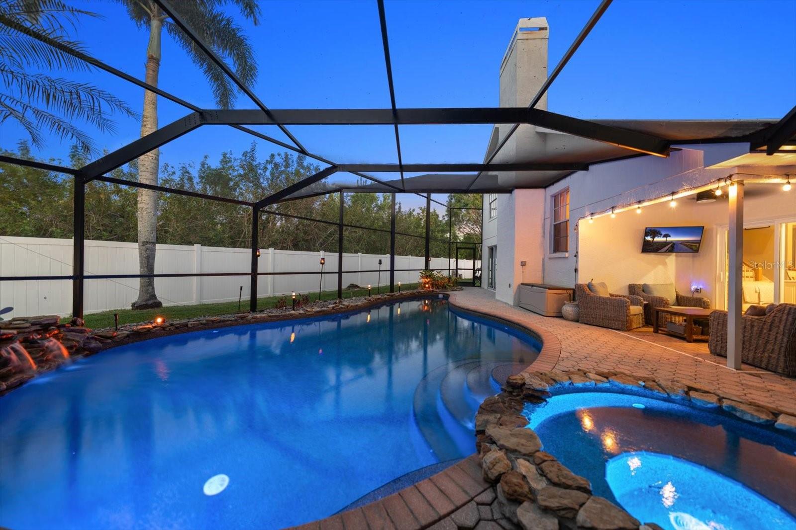 BAYS END - Residential