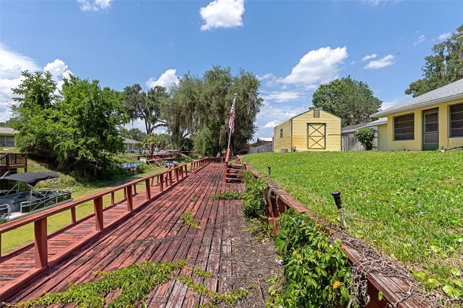 6TH ADD TRACYS POINT - Residential