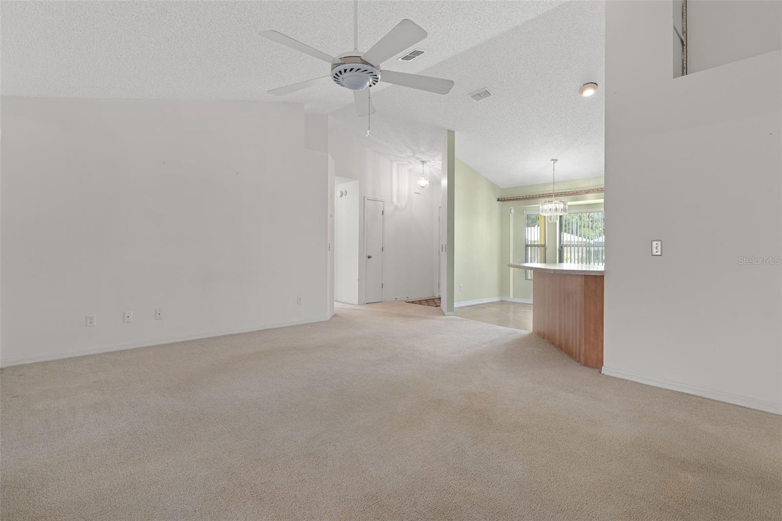 6TH ADD TRACYS POINT - Residential