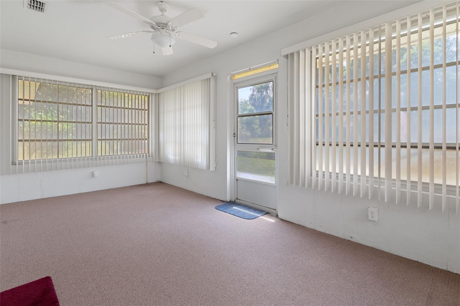6TH ADD TRACYS POINT - Residential