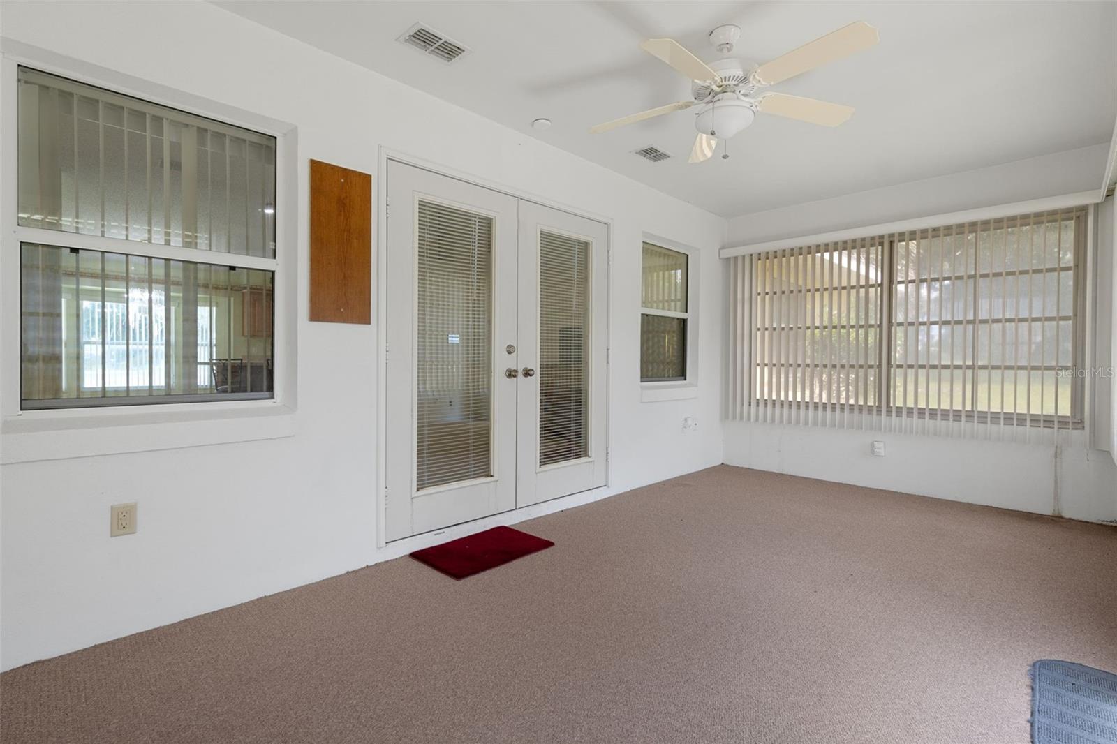 6TH ADD TRACYS POINT - Residential