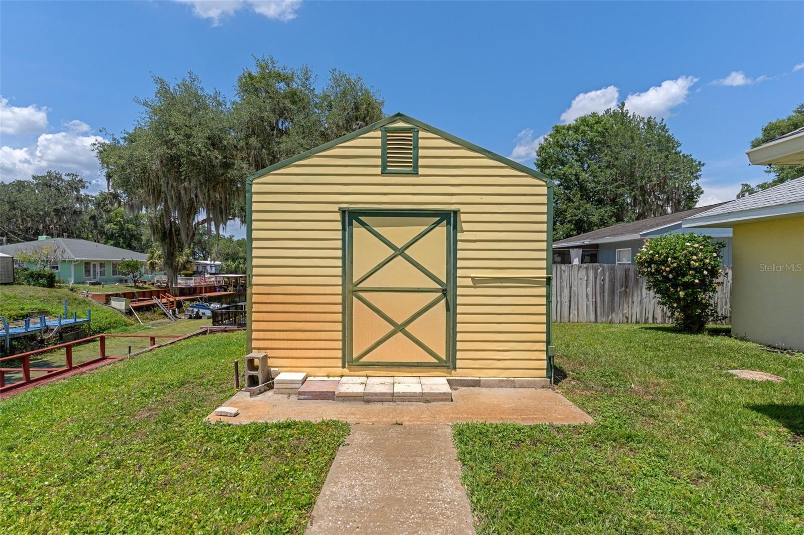 6TH ADD TRACYS POINT - Residential