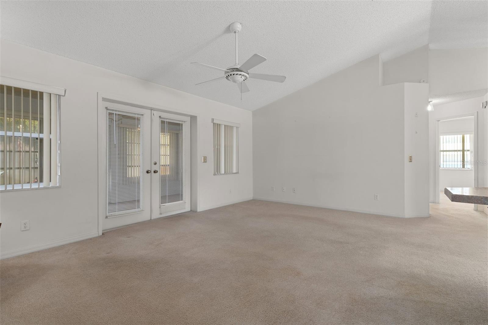6TH ADD TRACYS POINT - Residential