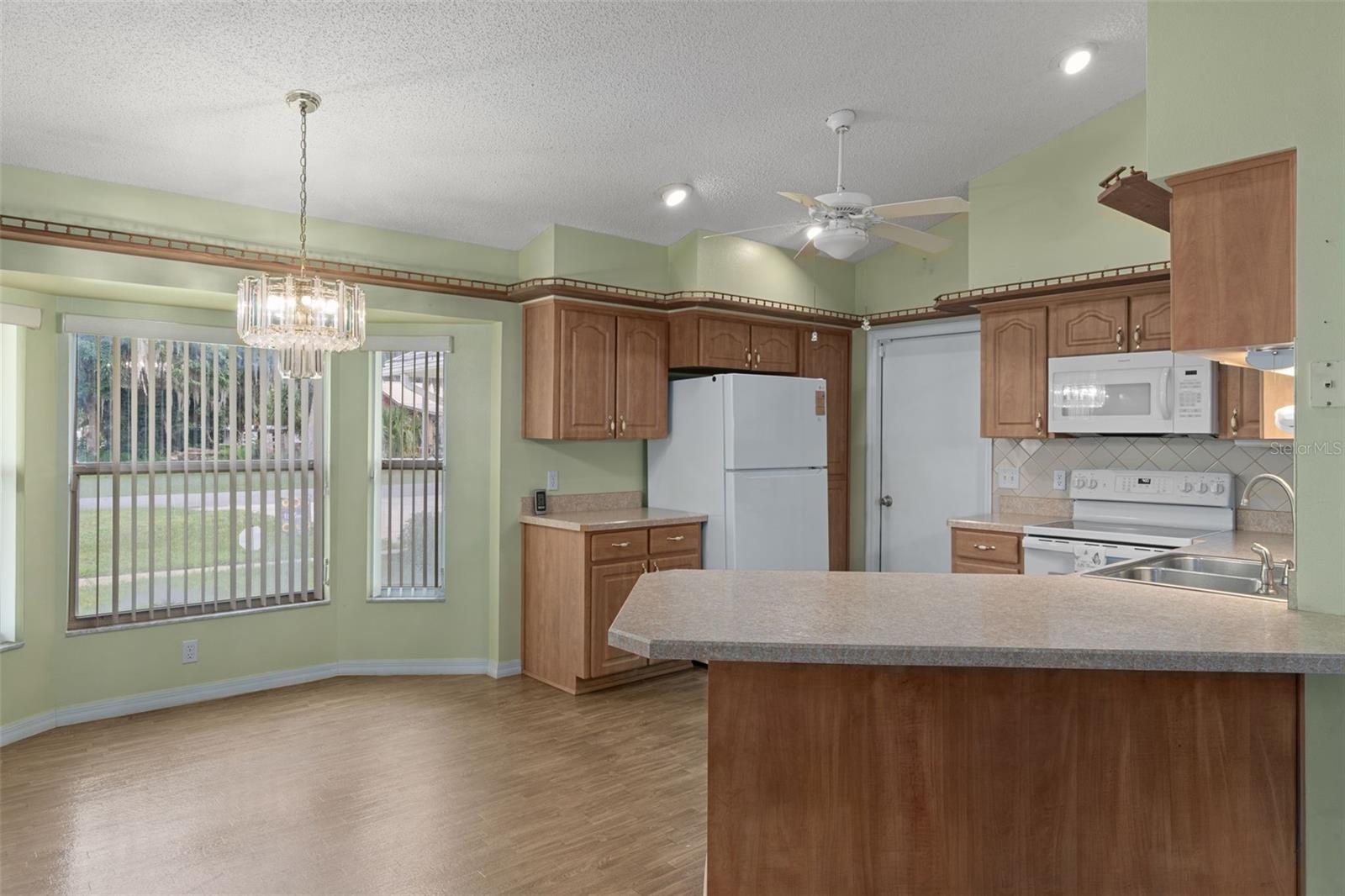 6TH ADD TRACYS POINT - Residential