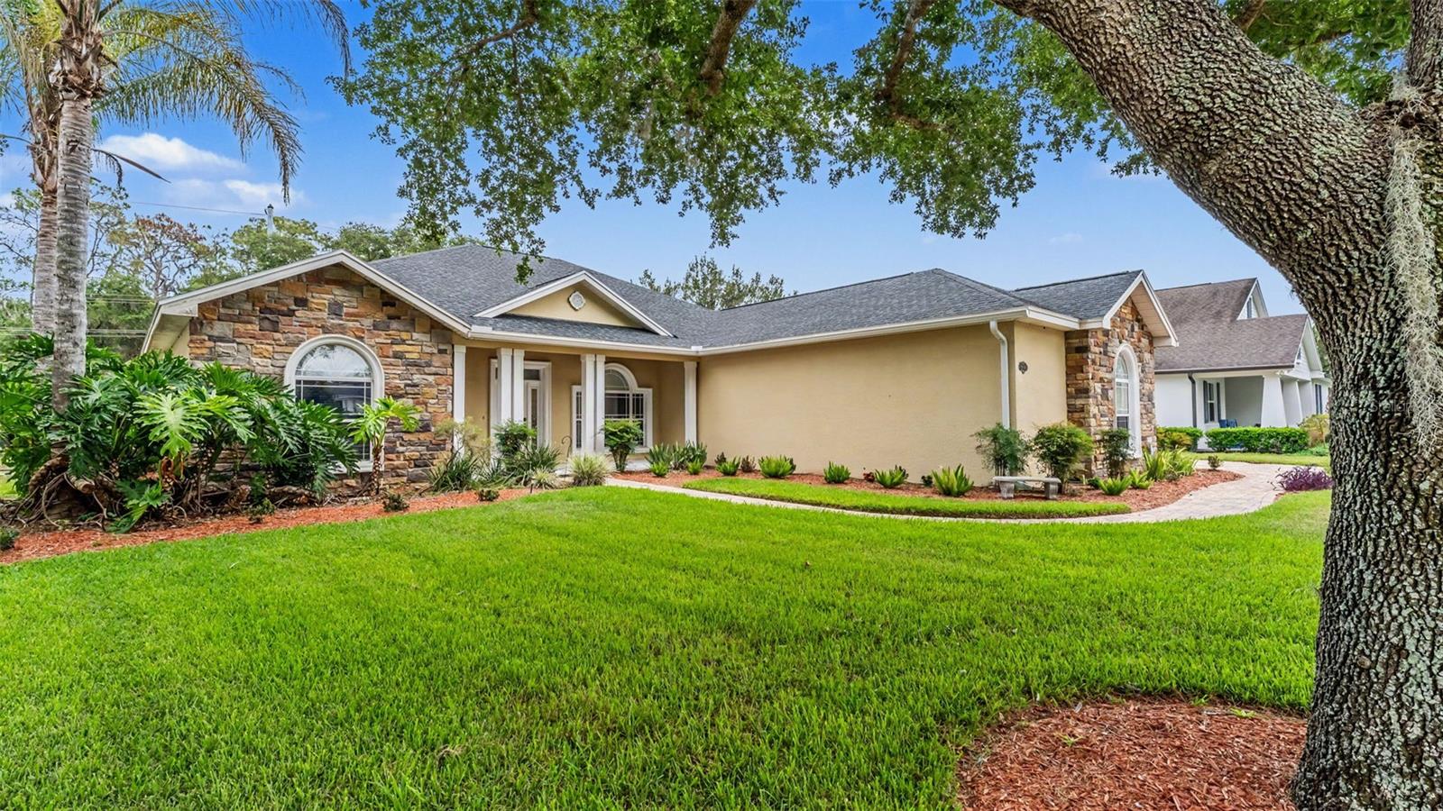 HAWKS RIDGE - Residential
