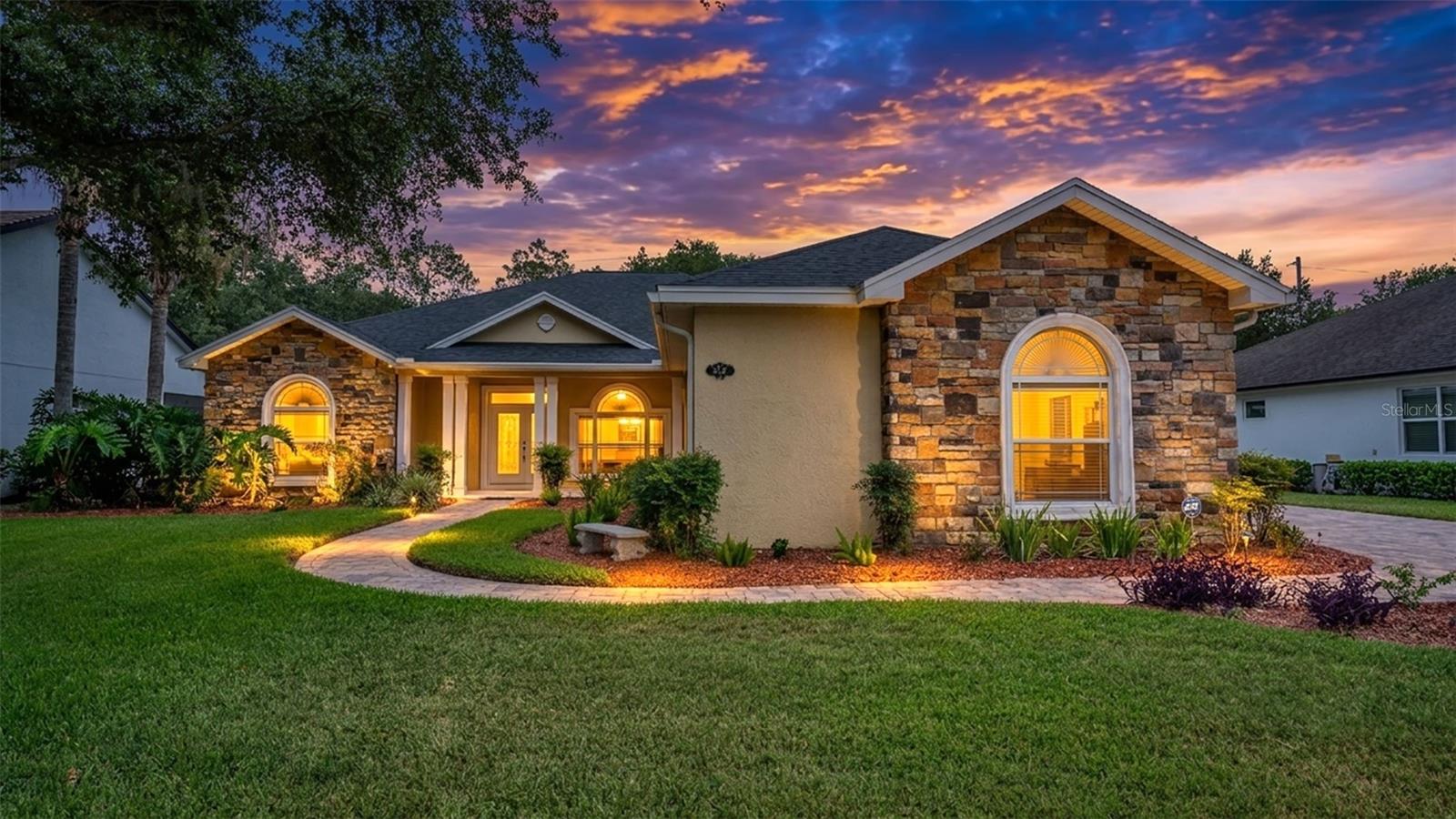 HAWKS RIDGE - Residential