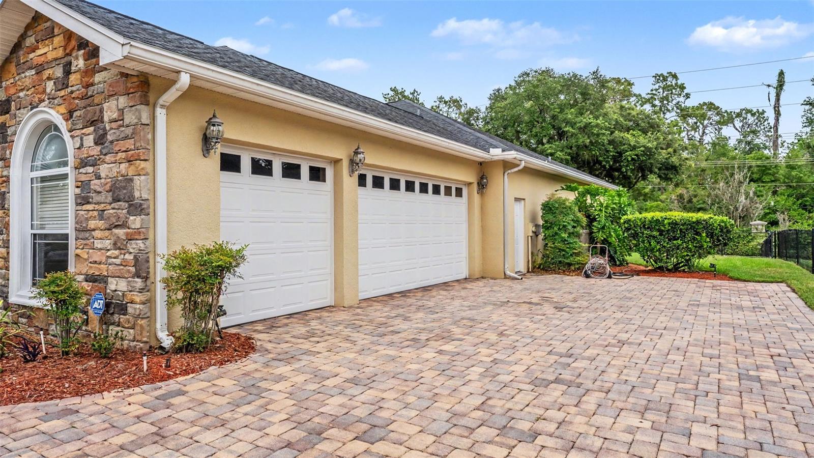 HAWKS RIDGE - Residential