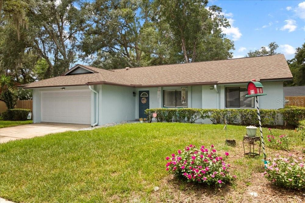 RIVERSIDE WOODS - Residential
