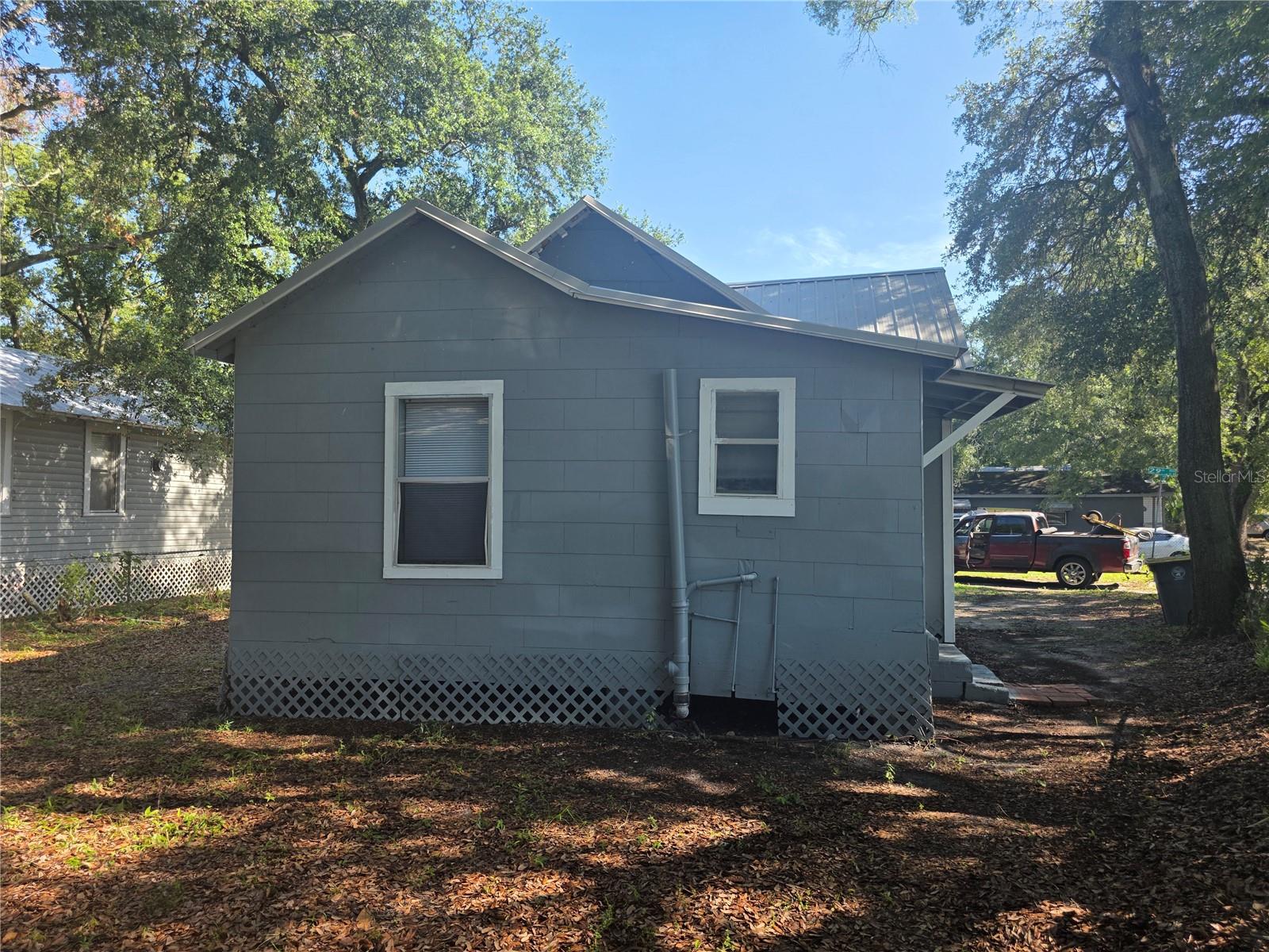NORTH END - Residential