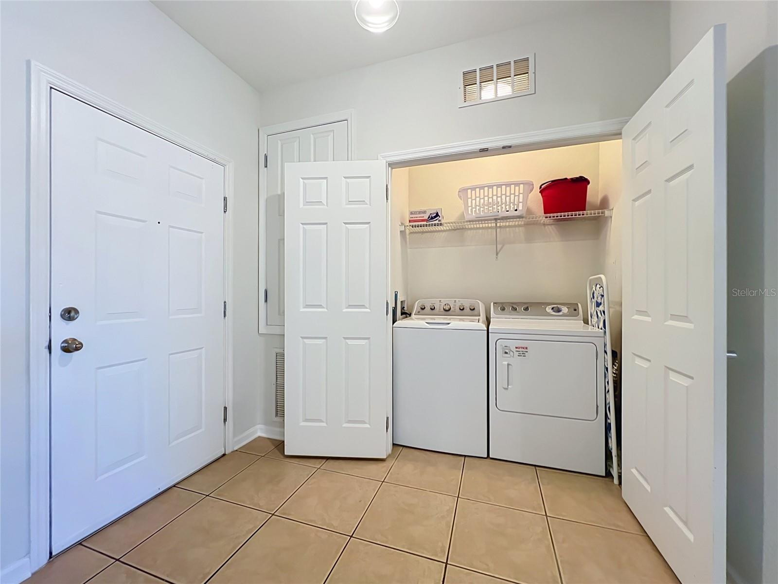 VISTA CAY - Residential