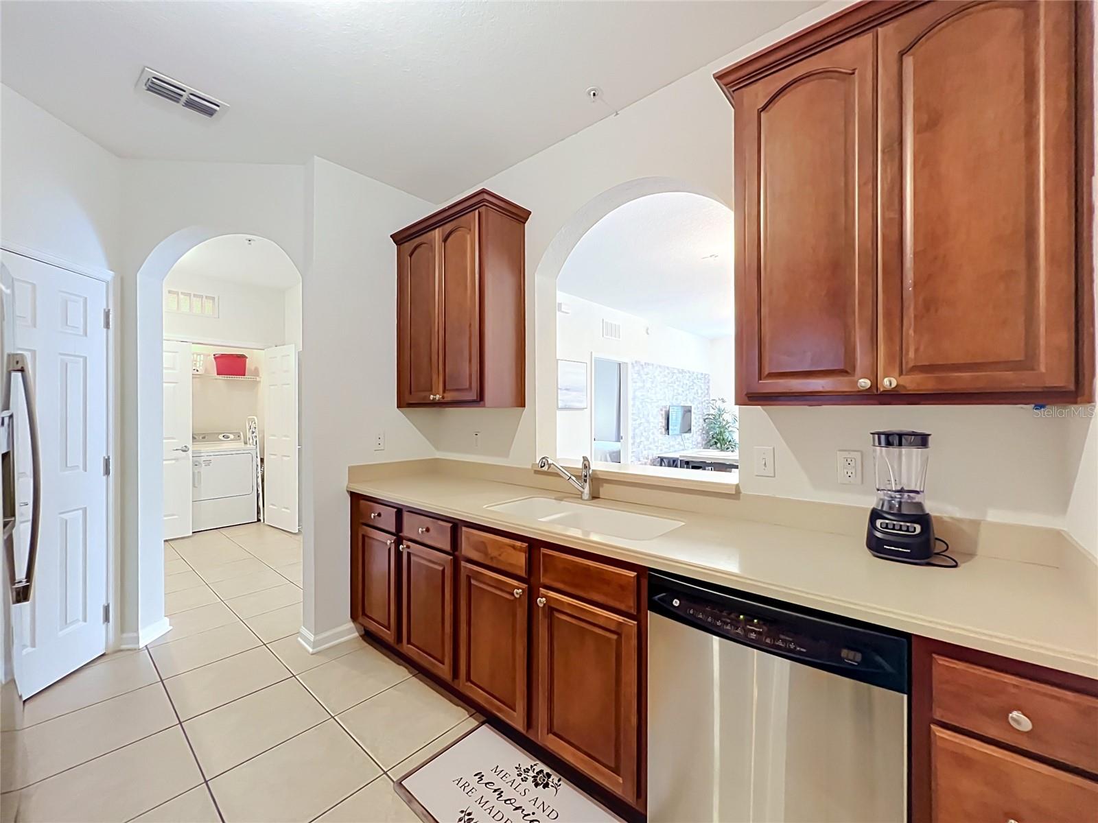 VISTA CAY - Residential