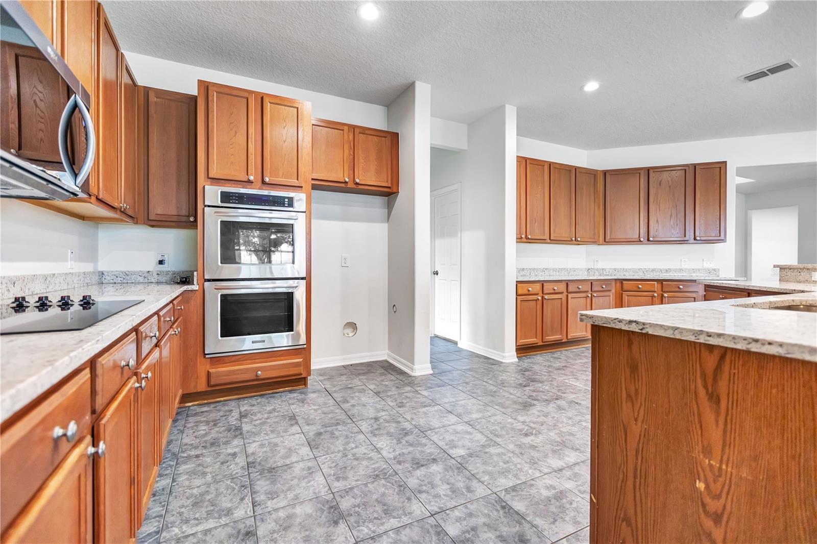 HARBOUR ISLES PH 1 - Residential