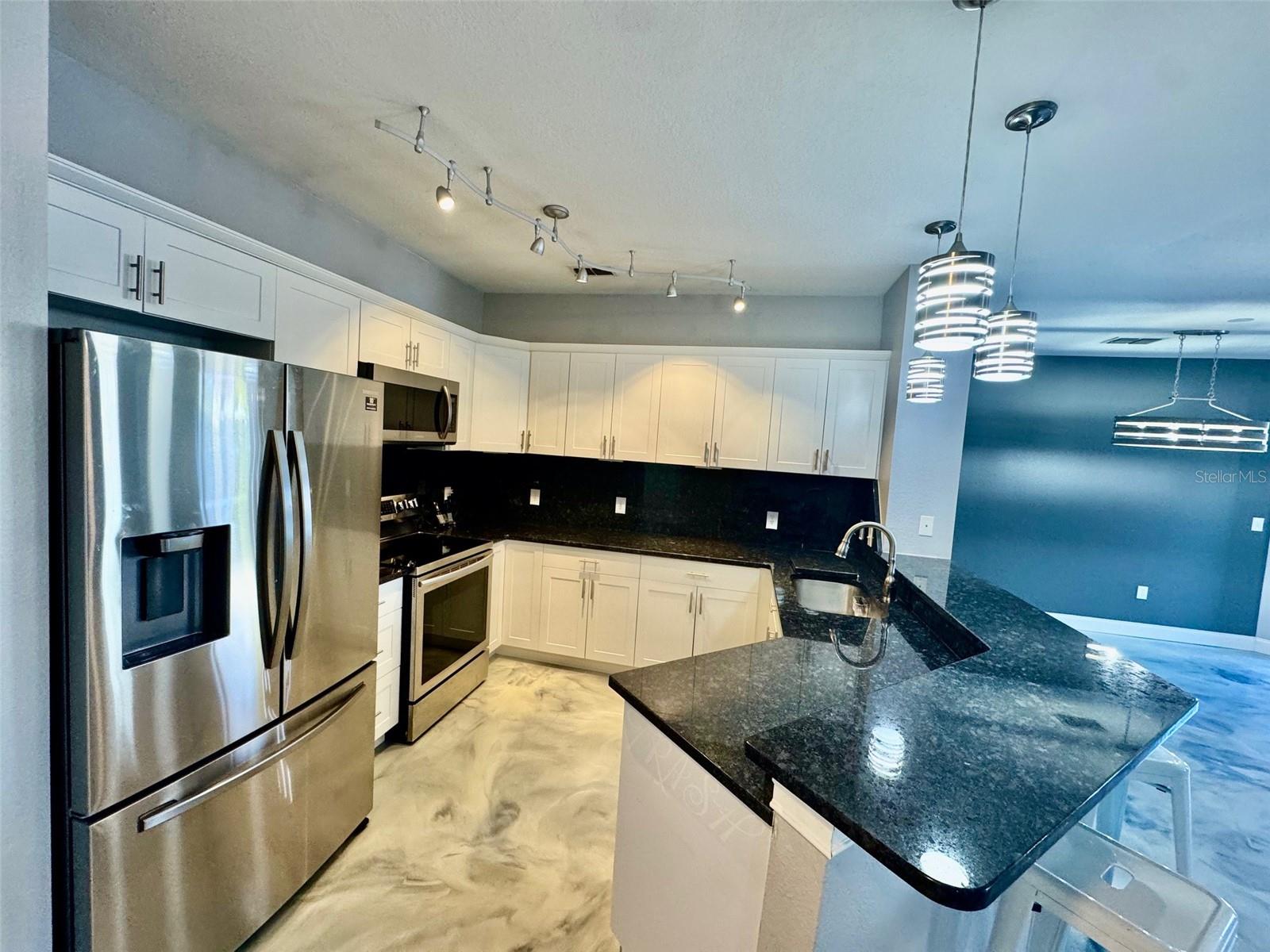SERENATA SARASOTA - Residential