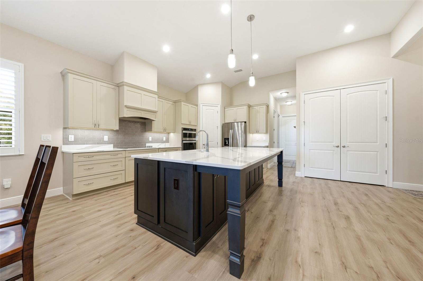 HARBOR HILLS - Residential