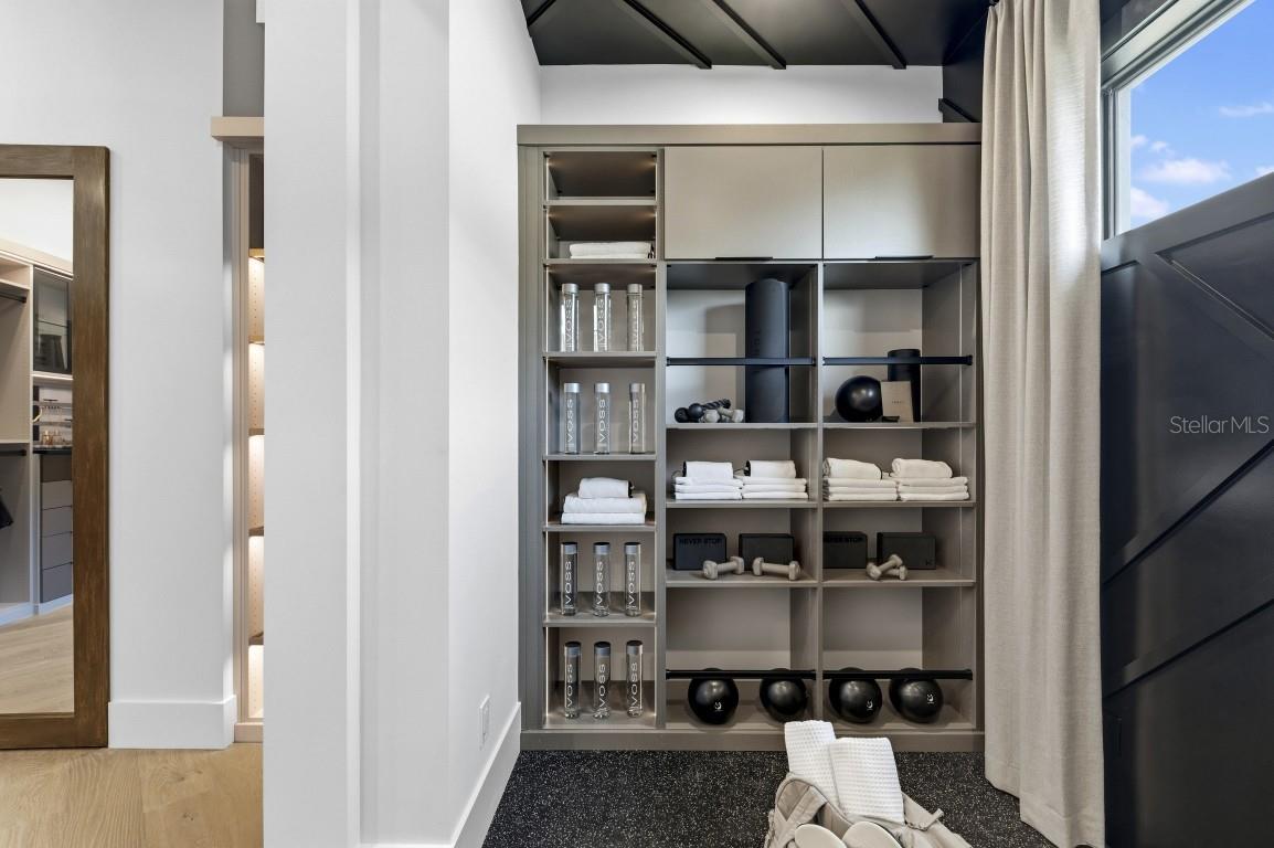 EVERLY/WELLEN PARK - Residential