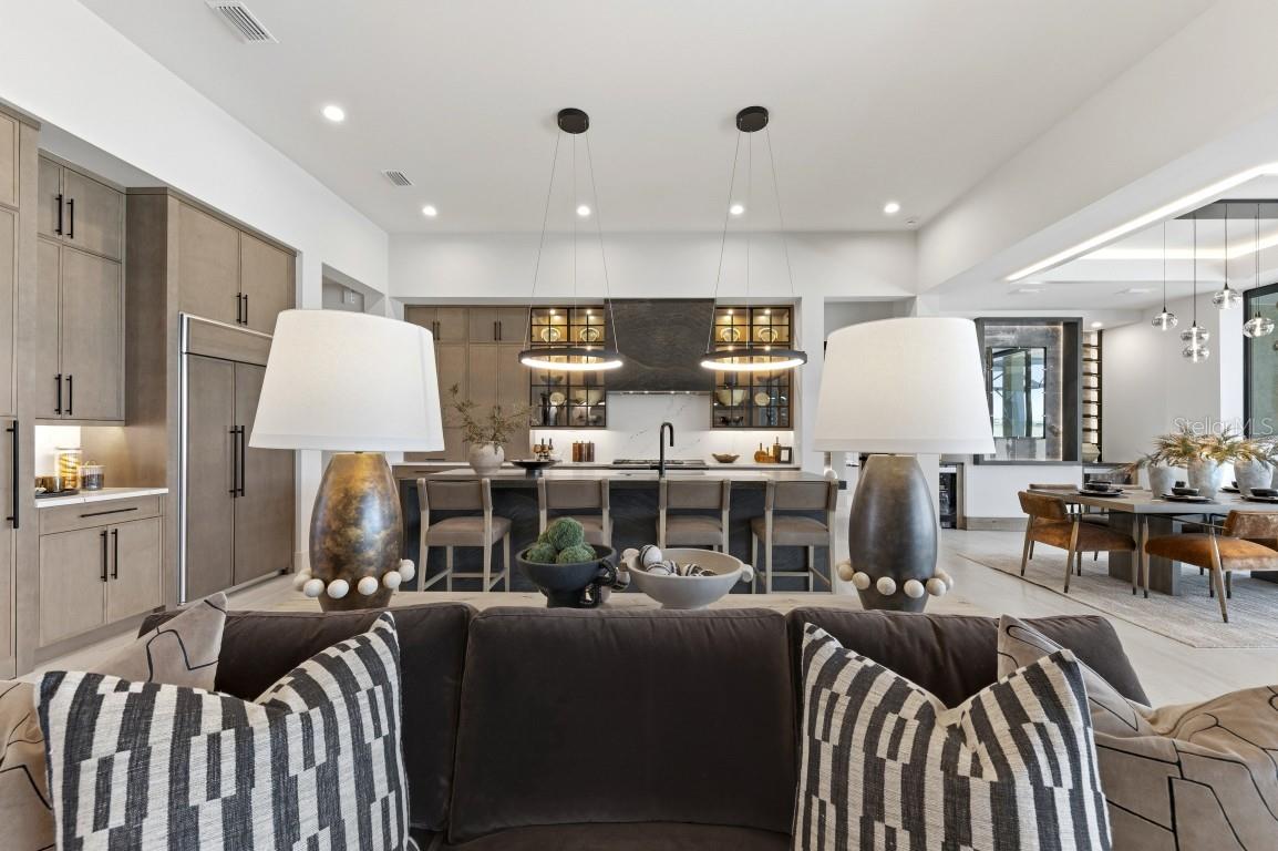 EVERLY/WELLEN PARK - Residential