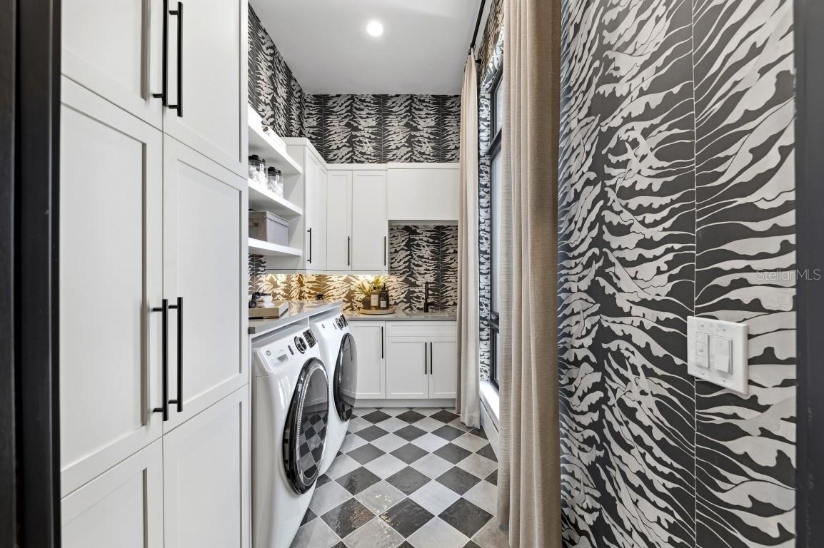 EVERLY/WELLEN PARK - Residential