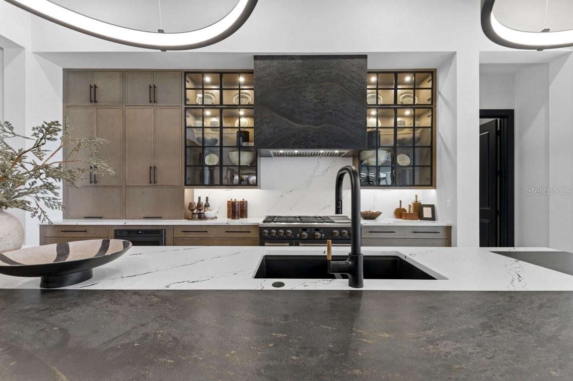 EVERLY/WELLEN PARK - Residential