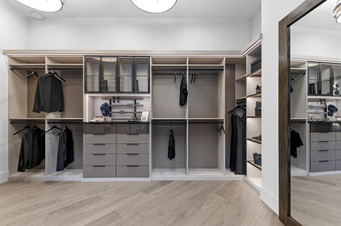 EVERLY/WELLEN PARK - Residential