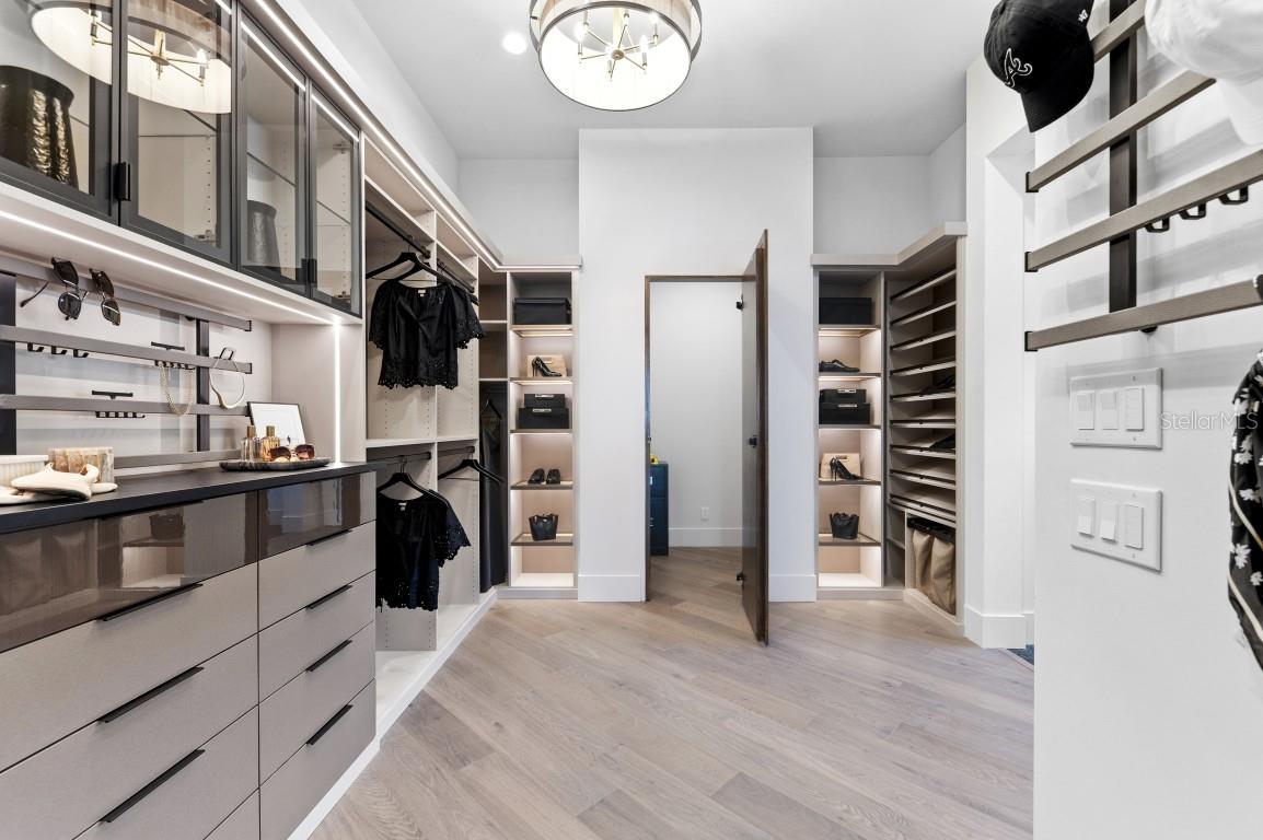 EVERLY/WELLEN PARK - Residential