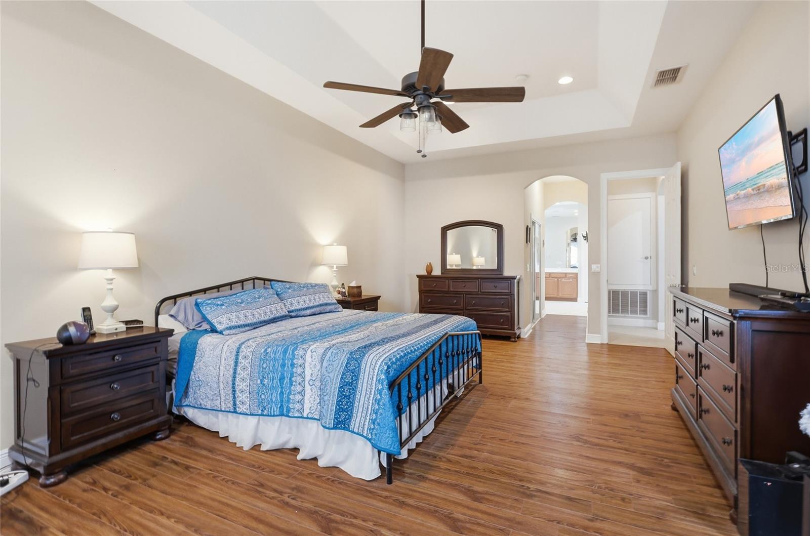 CARRIAGE POINTE A-I & L - Residential