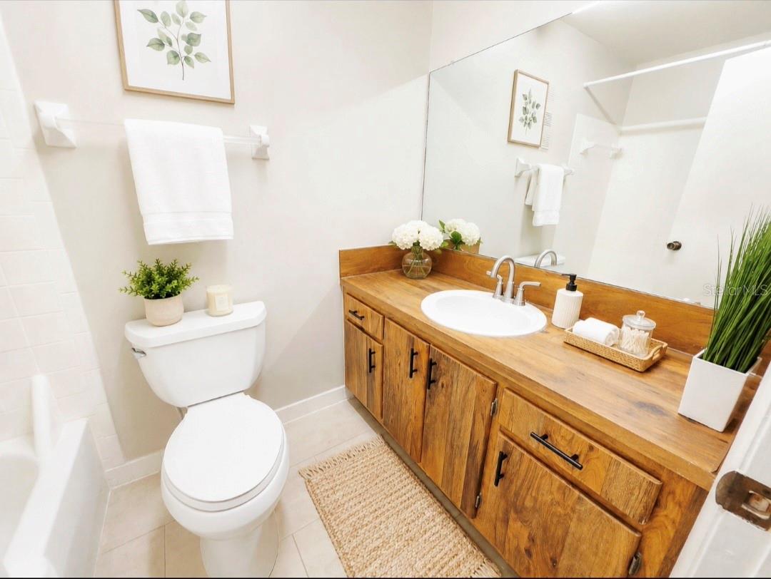 EASTWOOD SHORES 3 - Residential