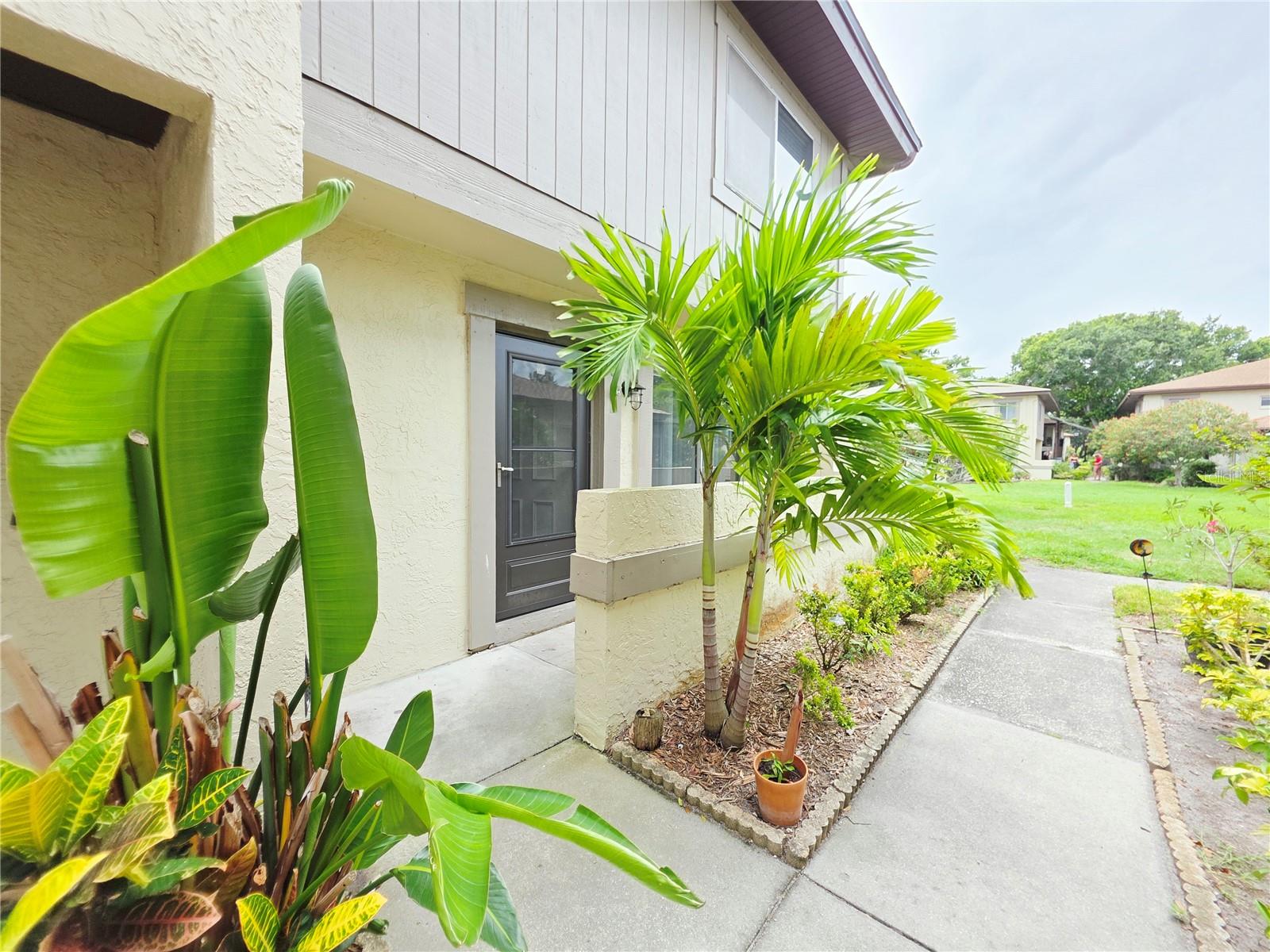 EASTWOOD SHORES 3 - Residential