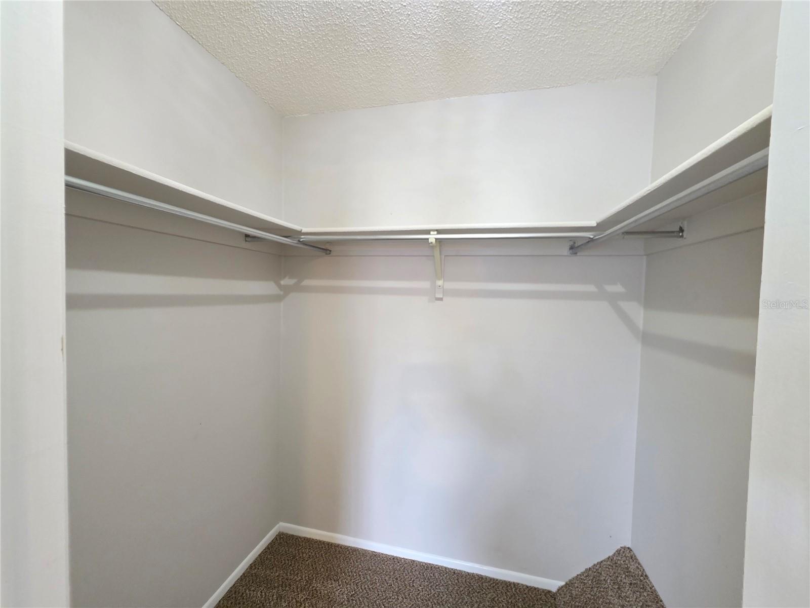 EASTWOOD SHORES 3 - Residential