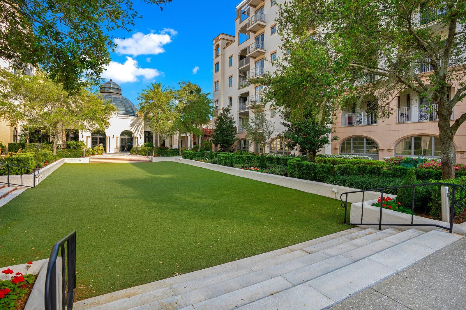RESIDENCES - Residential