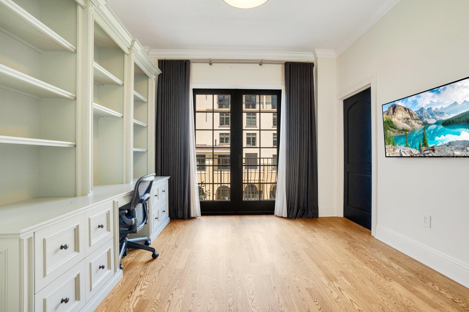 RESIDENCES - Residential