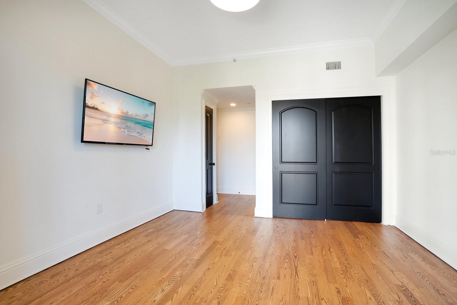 RESIDENCES - Residential