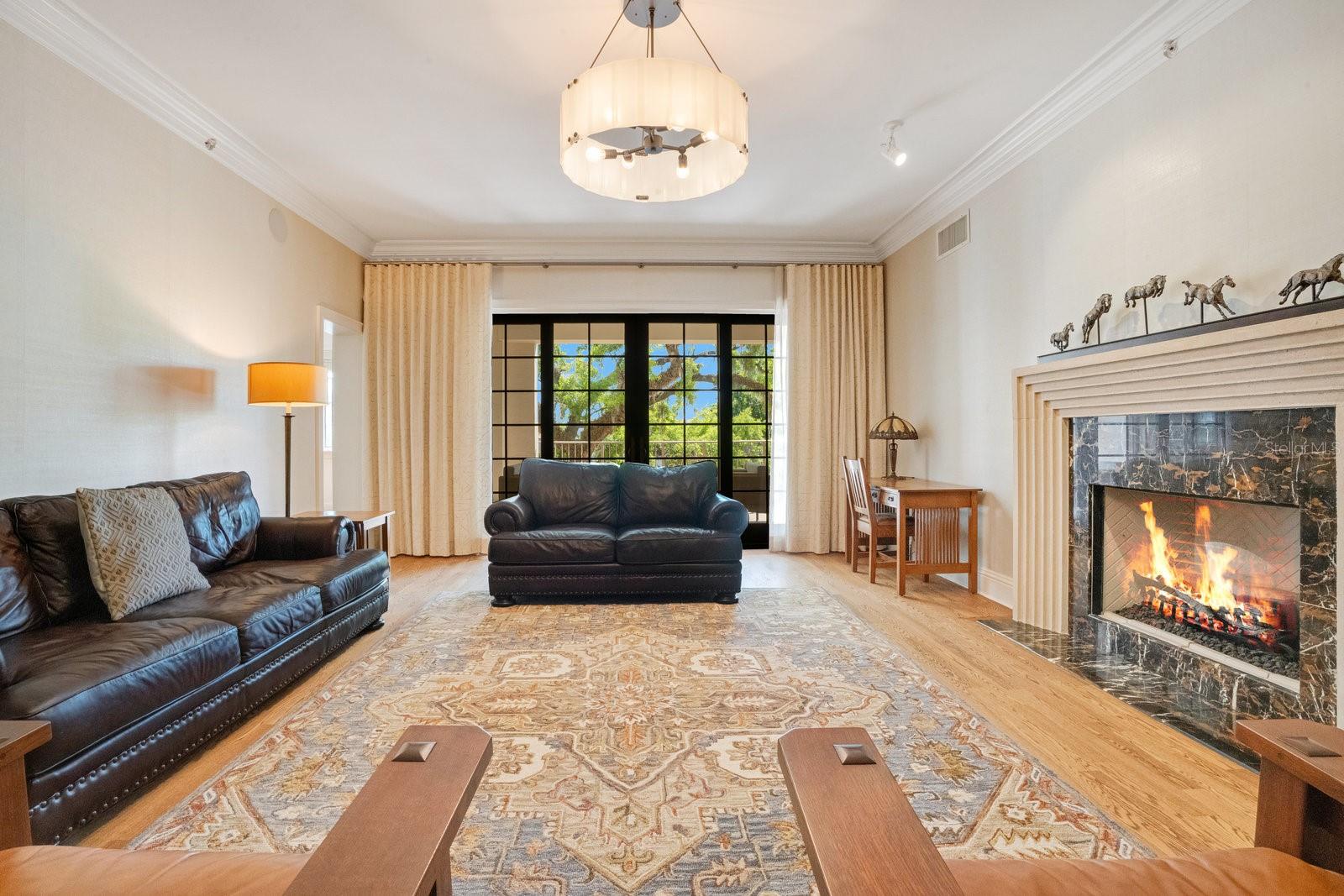 RESIDENCES - Residential