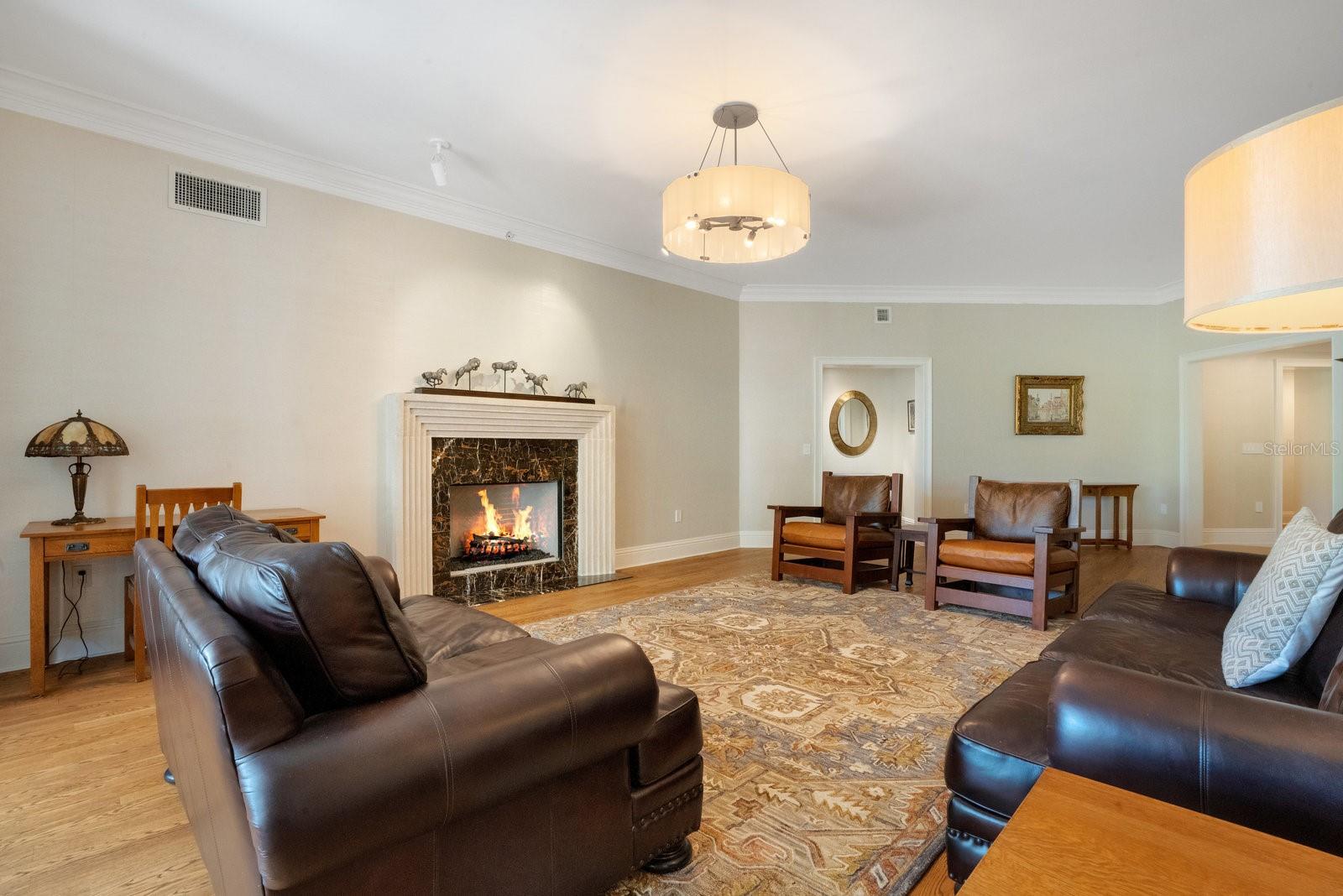 RESIDENCES - Residential