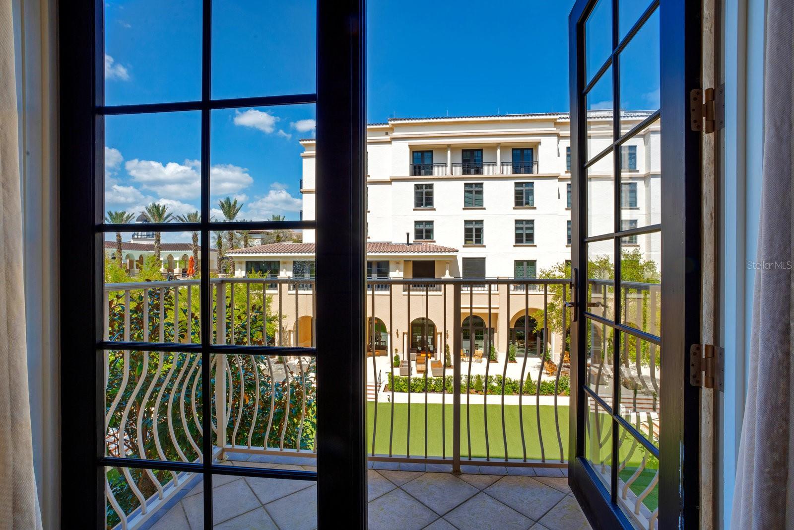 RESIDENCES - Residential