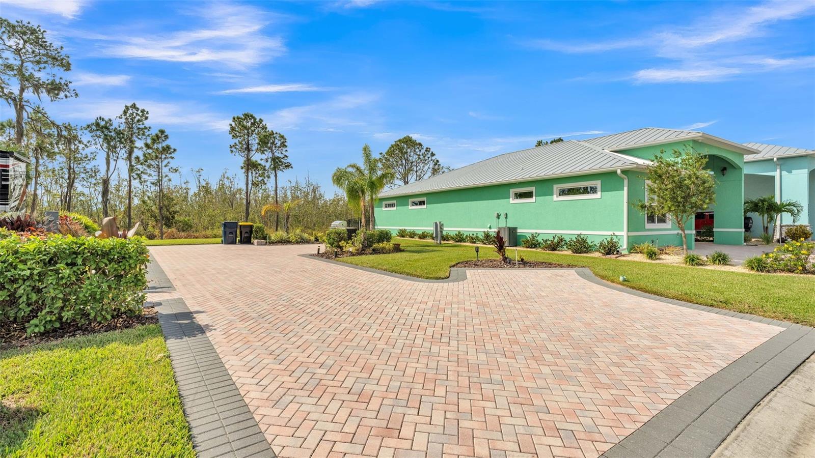 BAY LAKE RESIDENCE - Land