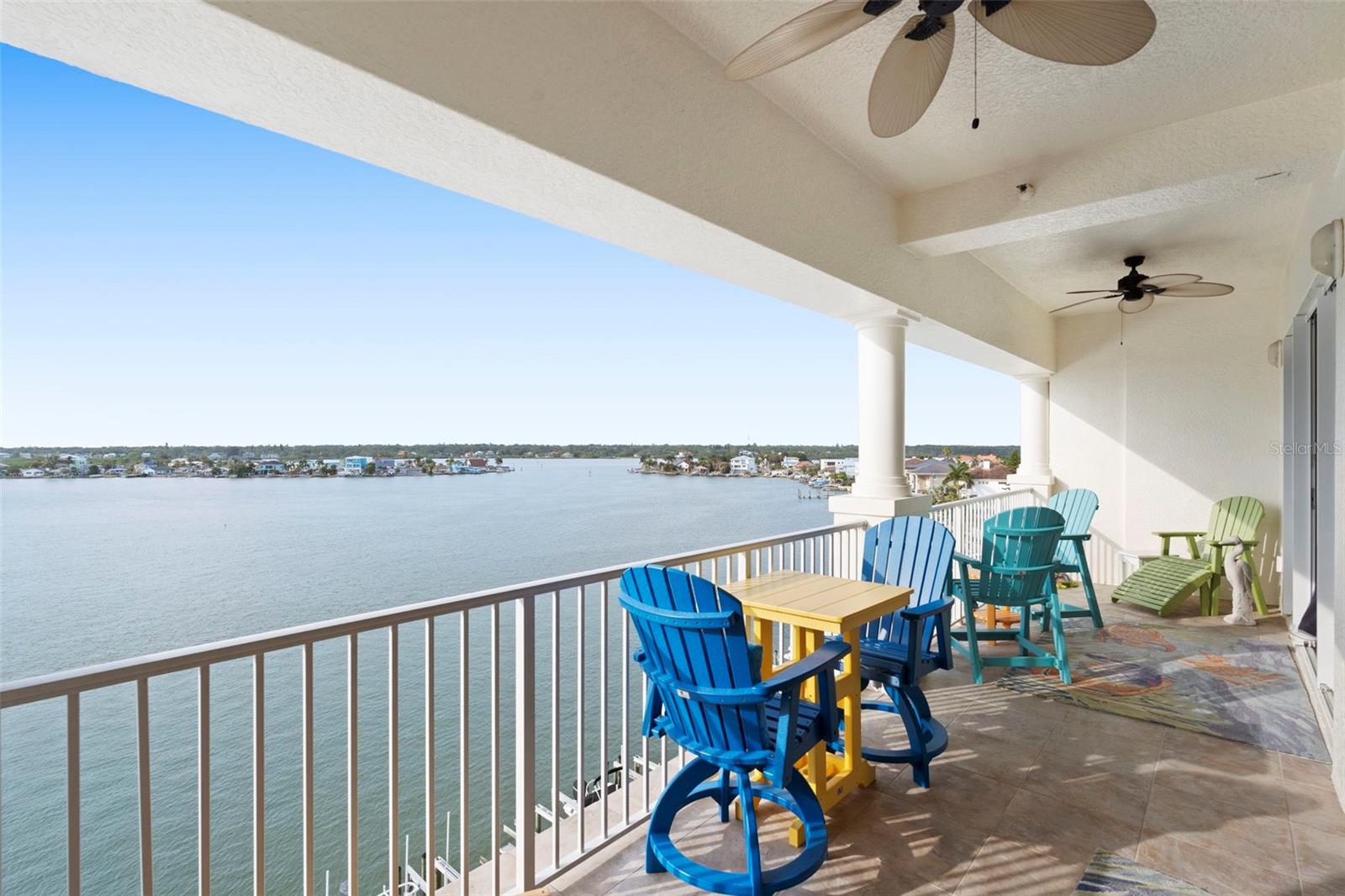 LAS BRISAS CONDO - Residential