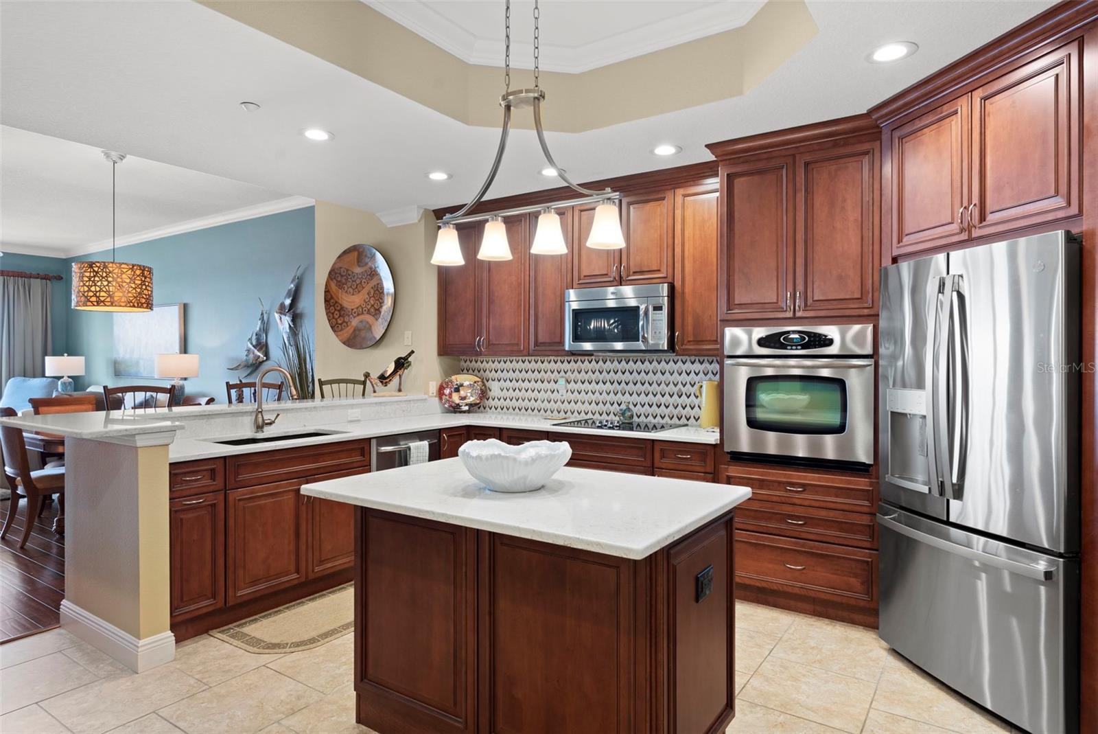 LAS BRISAS CONDO - Residential
