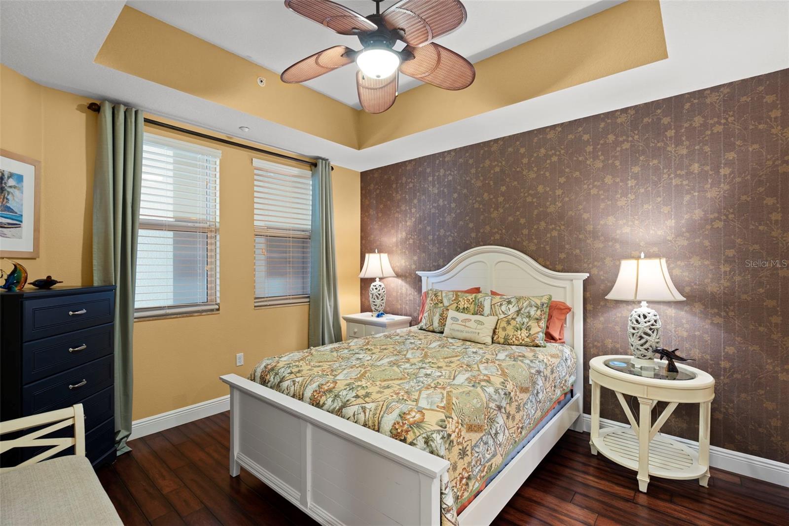 LAS BRISAS CONDO - Residential