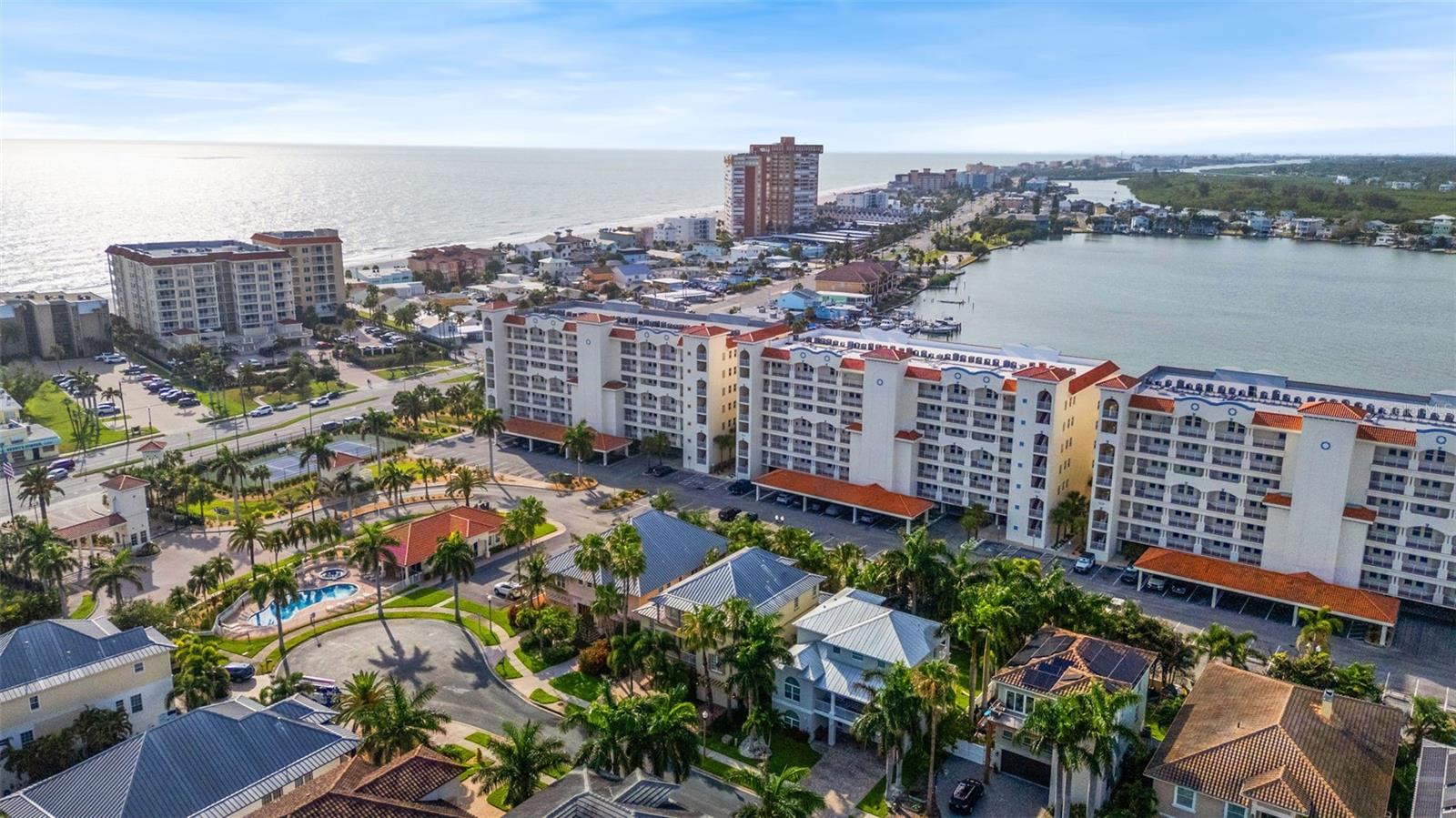 LAS BRISAS CONDO - Residential