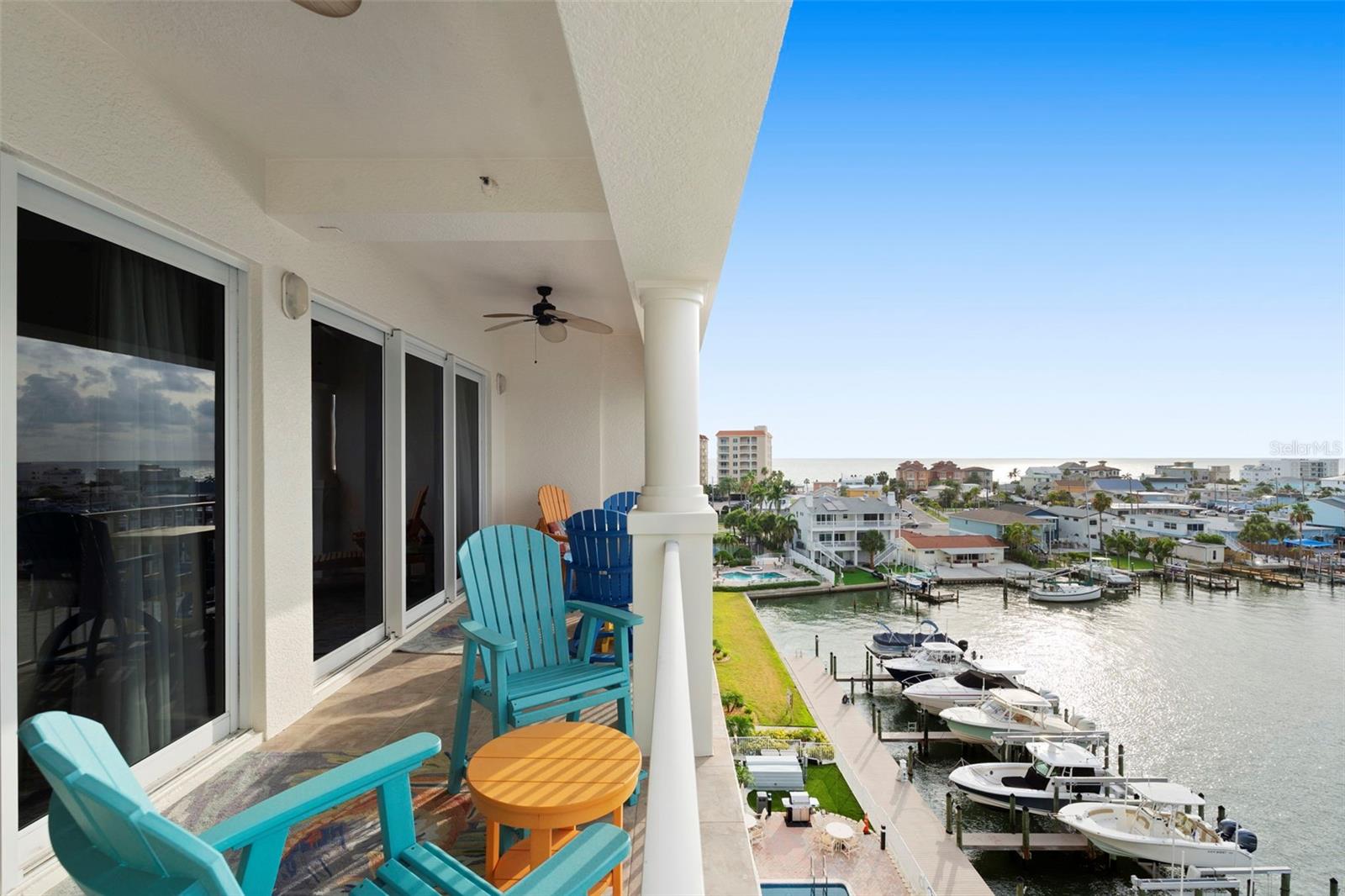 LAS BRISAS CONDO - Residential