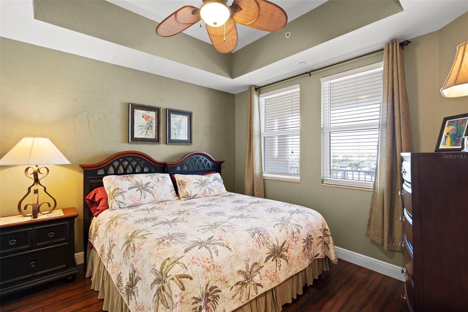 LAS BRISAS CONDO - Residential