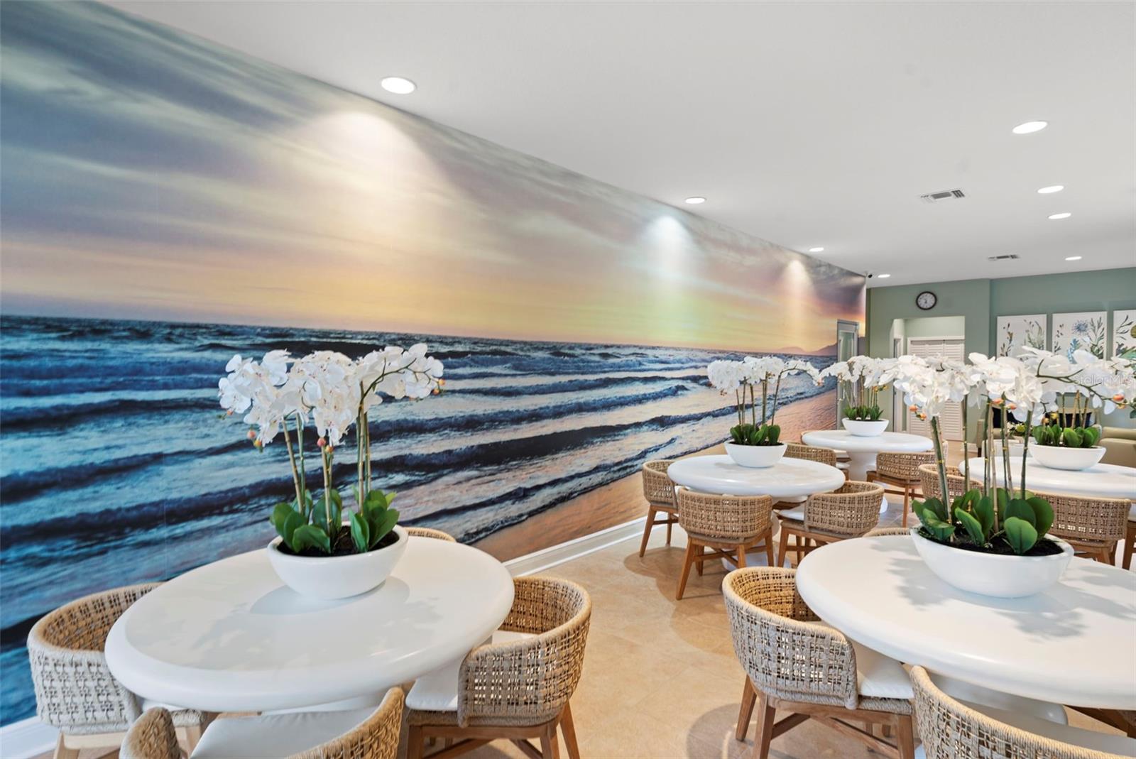 LAS BRISAS CONDO - Residential